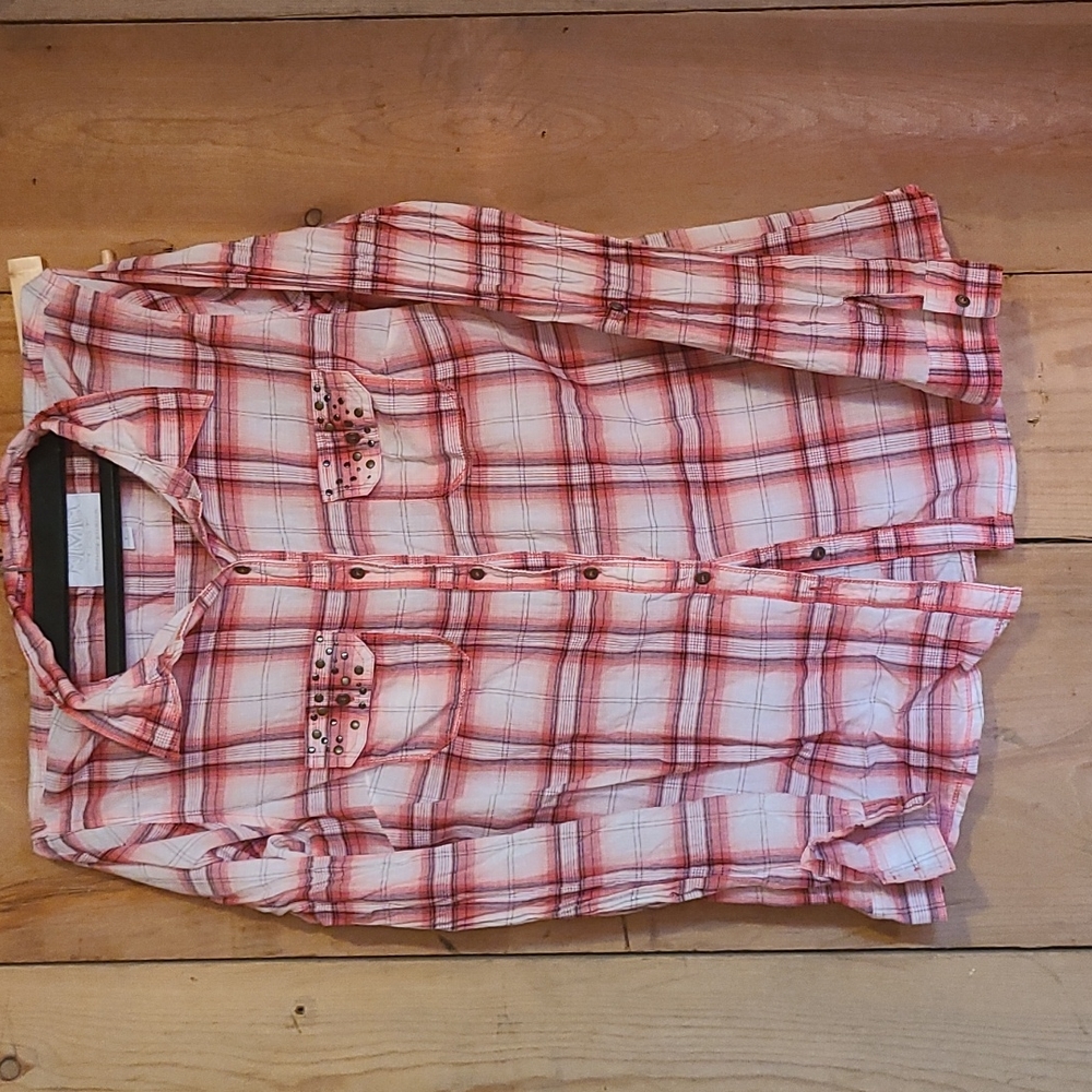 Women's pink/black embellished button up